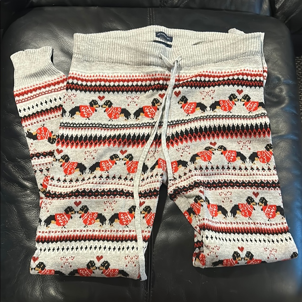 American Eagle Outfitters Red and Black Patterned knit Leggings